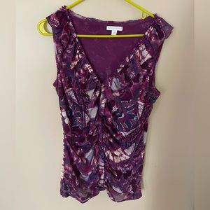 Woman’s Sleeveless shirt size large